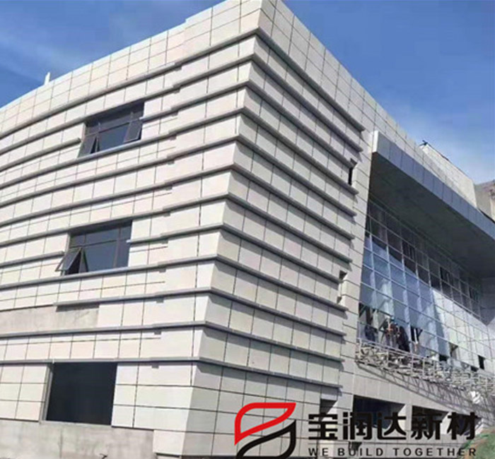 外墻保溫裝飾一體板應用商丘人民醫(yī)院項目
